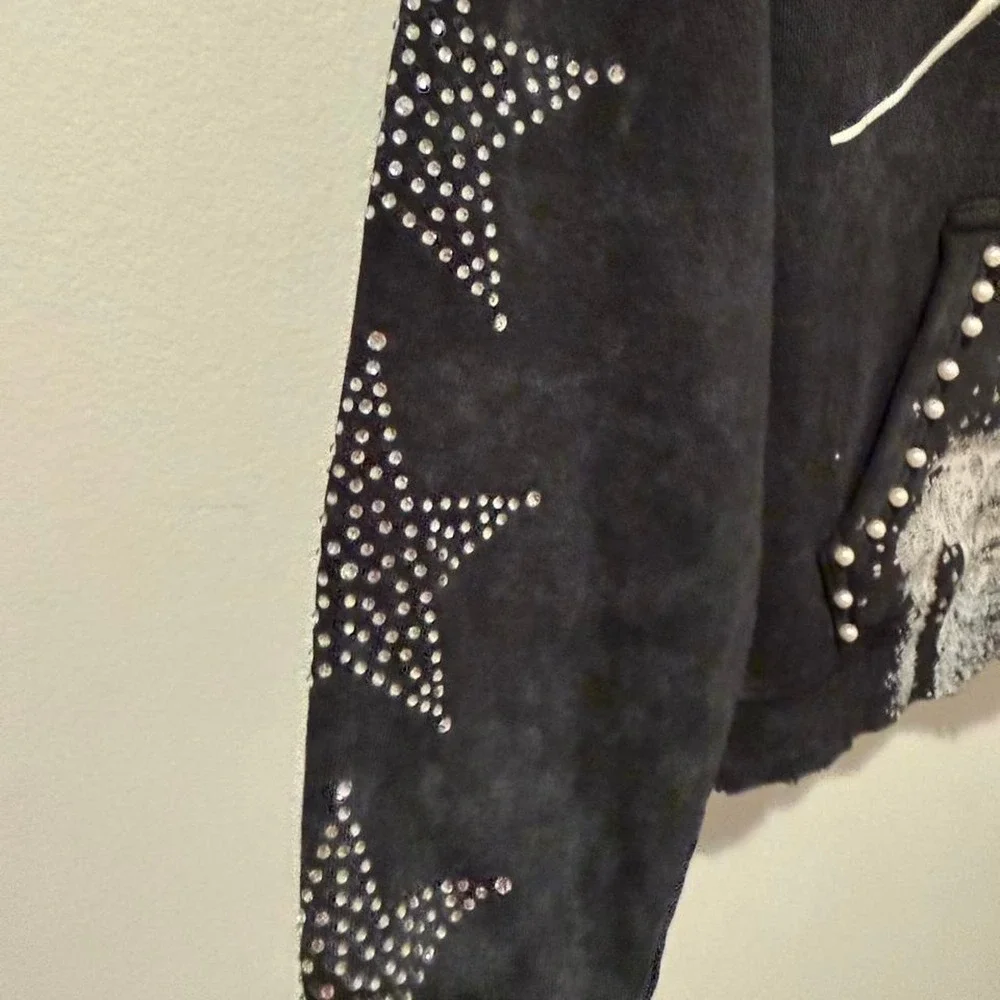 Elite Jeans Black Pearl Skull Rhinestone Sweatsuit Set